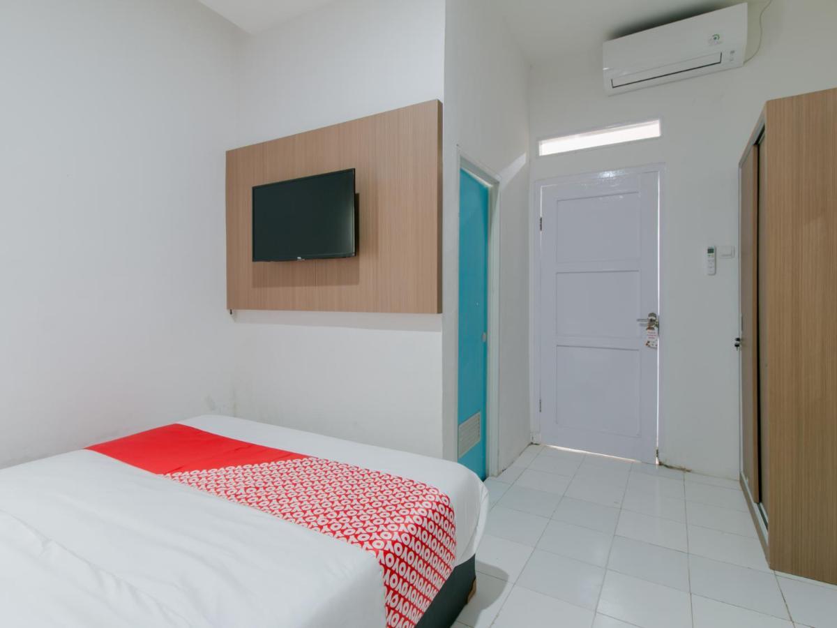 Oyo 2228 Arwinda Costel Syariah Hotel