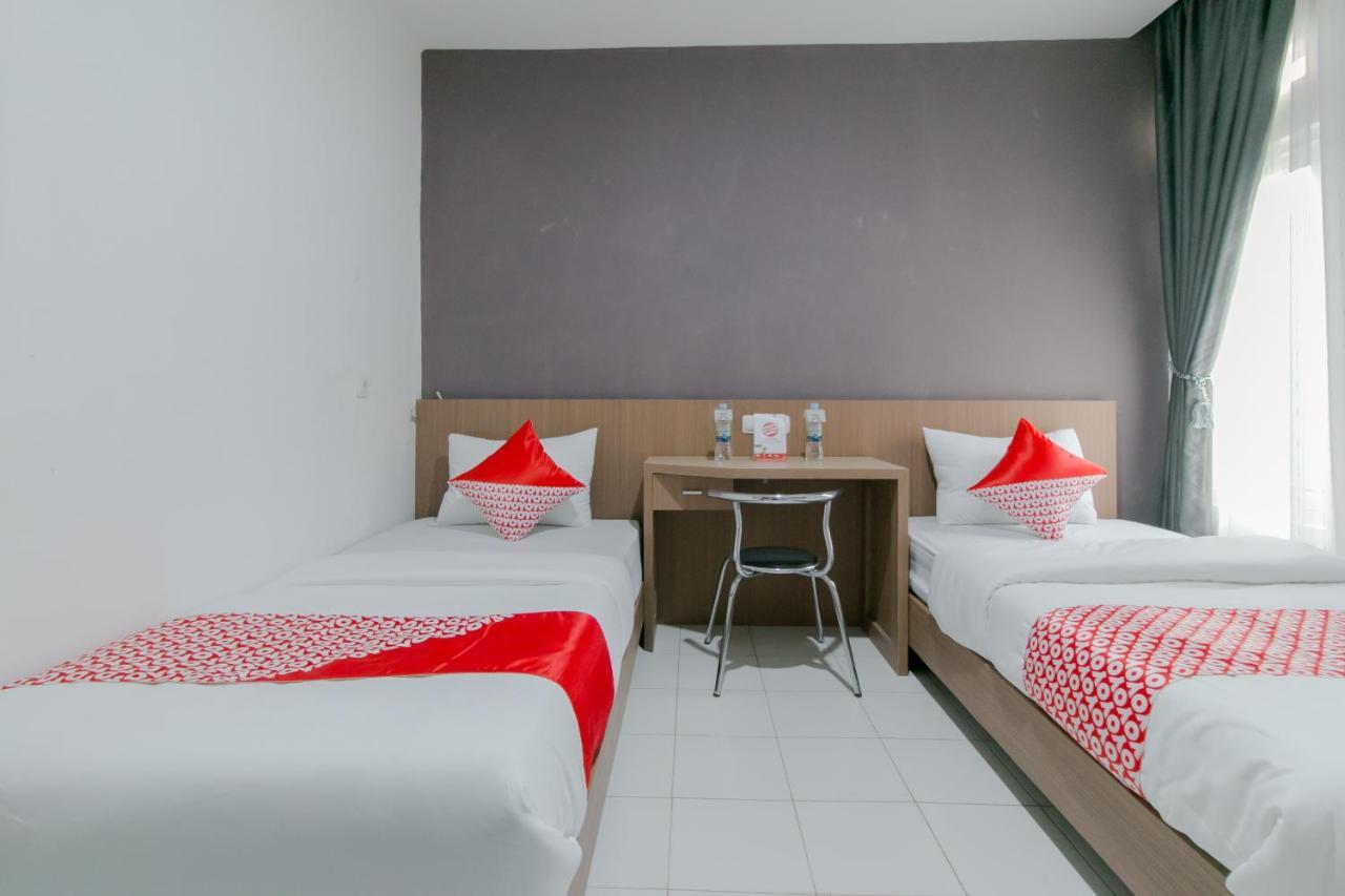Hotel Oyo 2228 Arwinda Costel Syariah Puncak