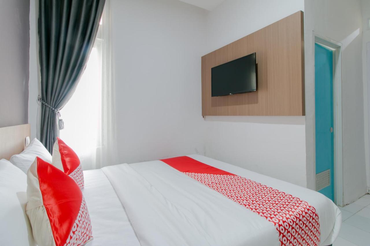 Hotel Oyo 2228 Arwinda Costel Syariah 2*